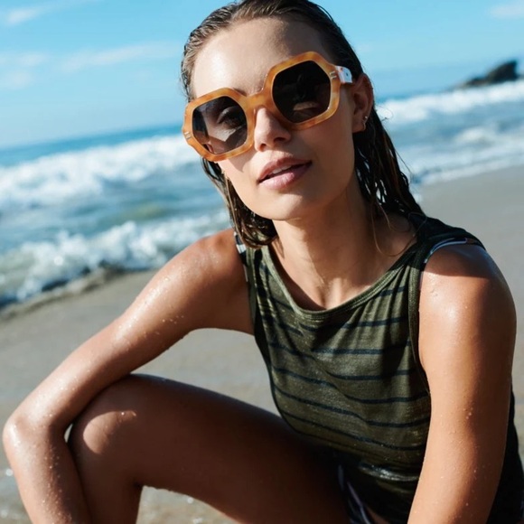 Free People Accessories - I-SEA Joni X Free People Sunglasses with tags